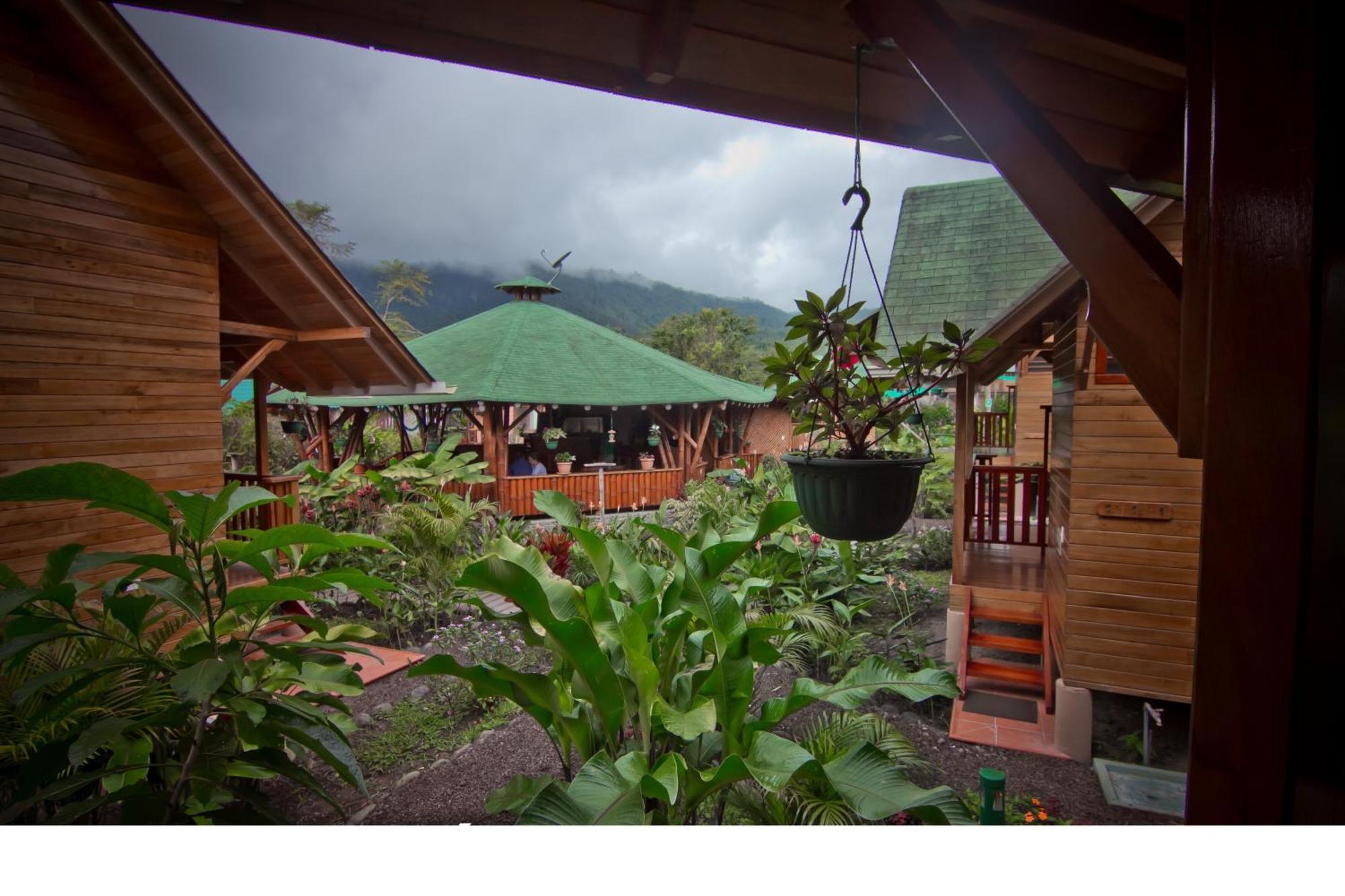 Sisakuna Lodge Mindo Habitación foto
