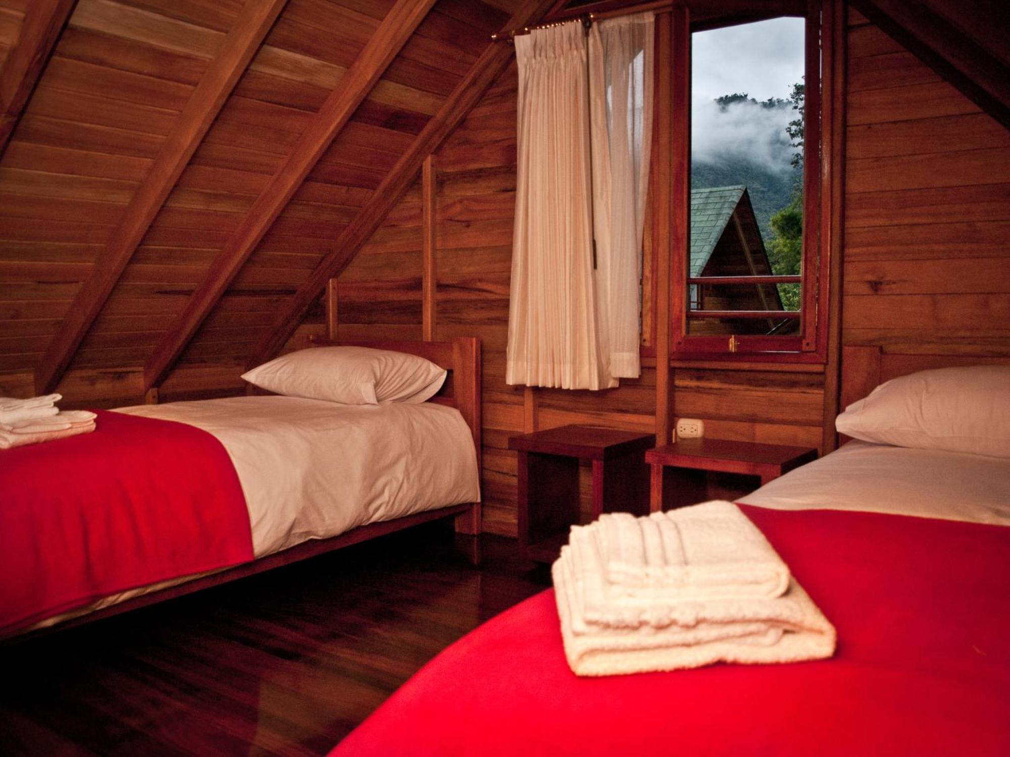 Sisakuna Lodge Mindo Habitación foto
